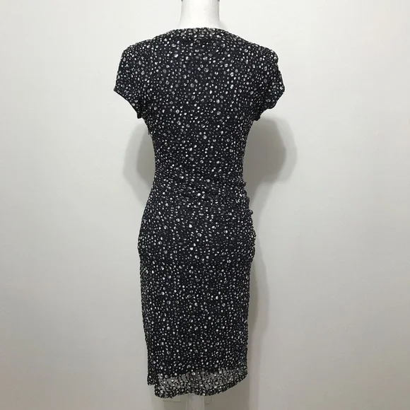Reiss Amadeus Dress in Navy & White Print - Picture 3 of 9